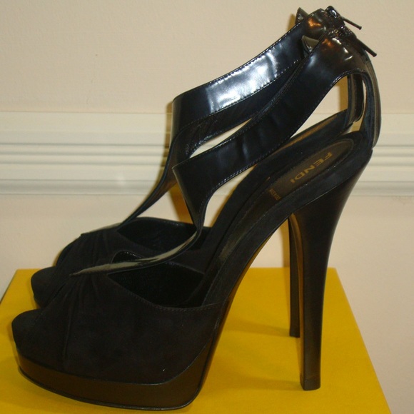 NIB Authentic Fendi Black Platform Heels - Picture 3 of 8